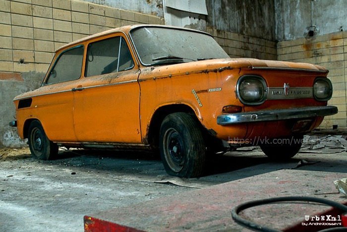 Abandoned garage with cars (Belgium, Heist-op-den-Berg). - Garage, A world without people, Abandoned, Longpost