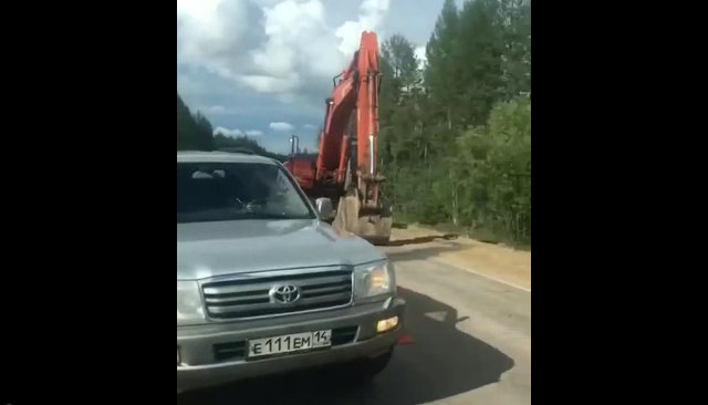 В Якутии напали на водителя и женщину - Якутия, Нападение, Конфликт, Видео