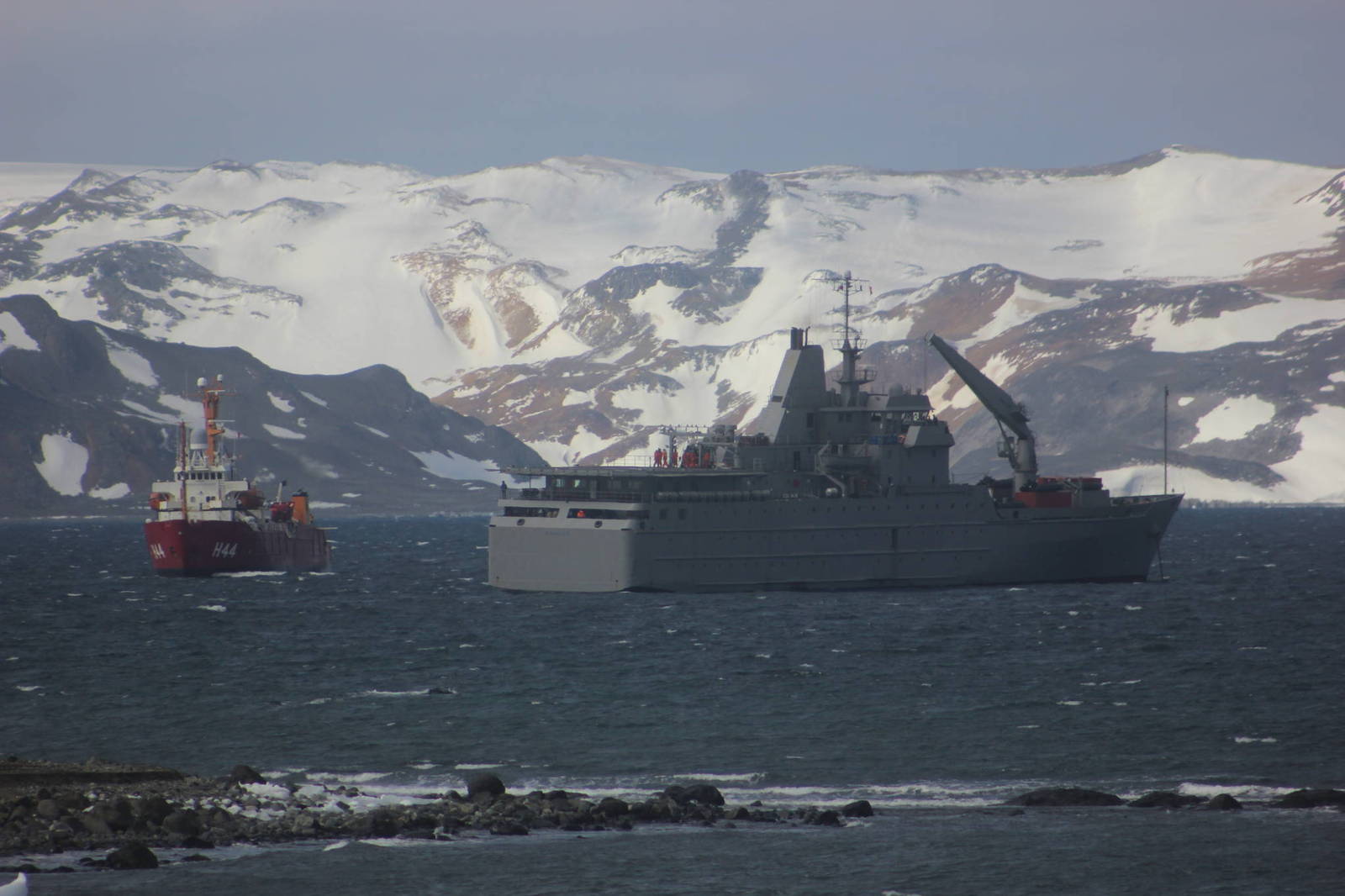 Ships came into our harbor - My, Antarctic, , Russia, Chile, Ship, Srach, Longpost