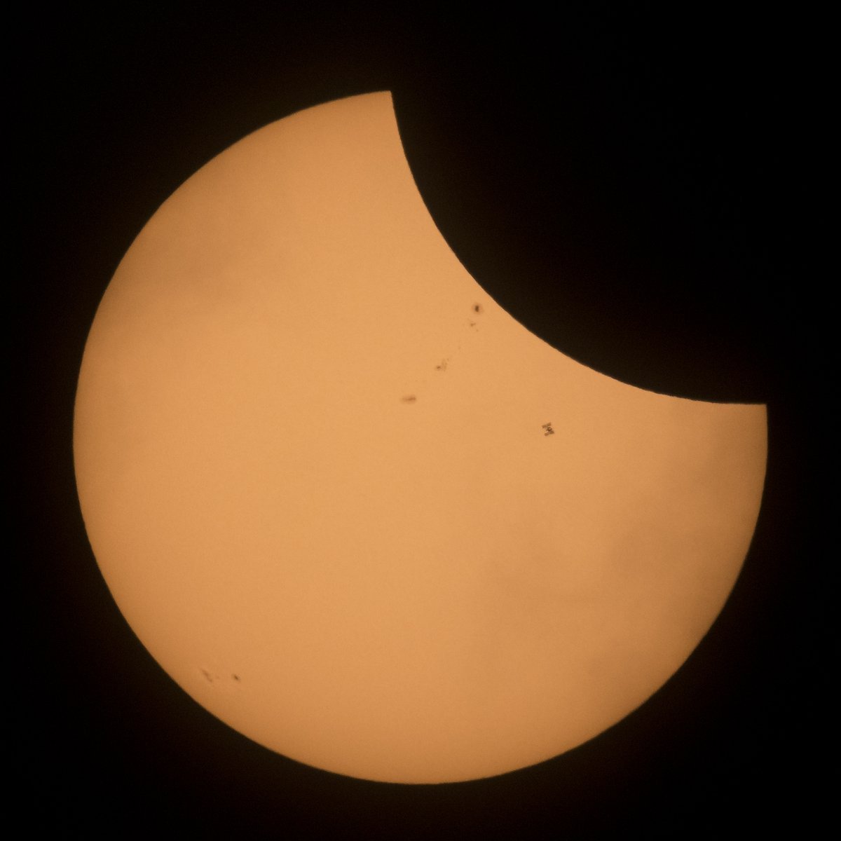 ISS in the background of the Sun - The sun, Eclipse, ISS