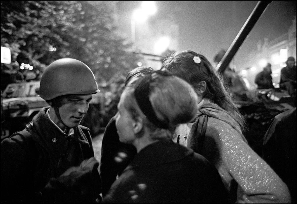 On August 21, 1968, the Soviet troops invaded Czechoslovakia. There are no countries, but the photo remains. - the USSR, Czechoslovakia, Invasion, Story, From the network, Longpost