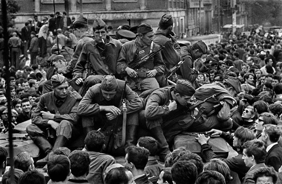 On August 21, 1968, the Soviet troops invaded Czechoslovakia. There are no countries, but the photo remains. - the USSR, Czechoslovakia, Invasion, Story, From the network, Longpost