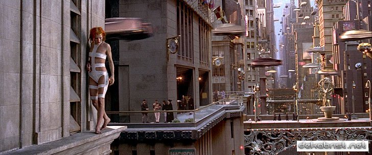 A little more provocation for moderation - Moderator, Fifth Element, Girls, Milla Jovovich, Leela, , Corben Dallas, Walk