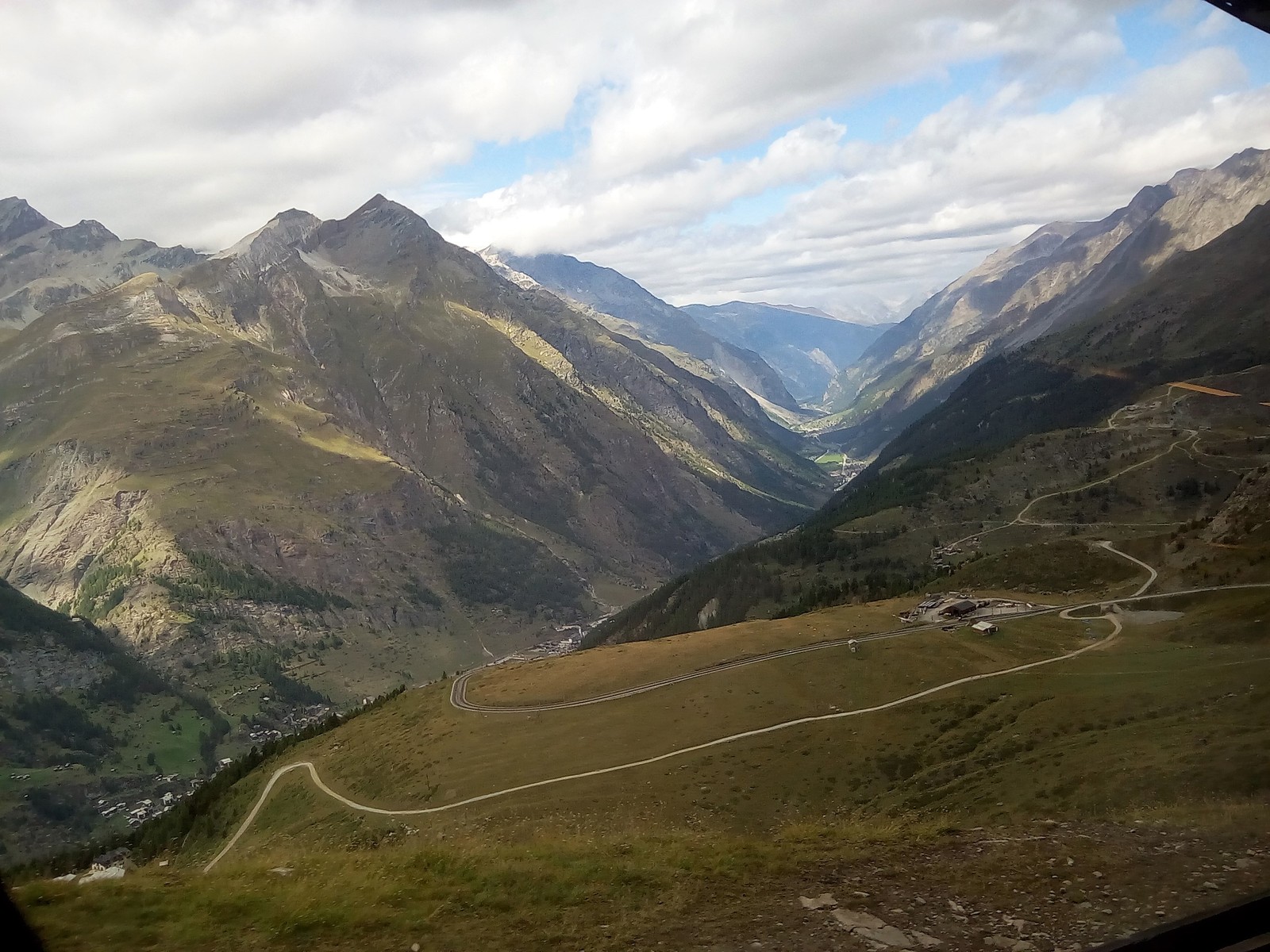 View of the four-thousanders of the Pennine Alps - My, The mountains, The photo, Mobile photography, Switzerland, Matterhorn, Landscape, My, Longpost