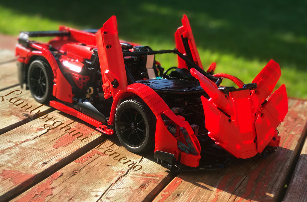 LEGO Lamborghini - Lego, Lamborghini, Video