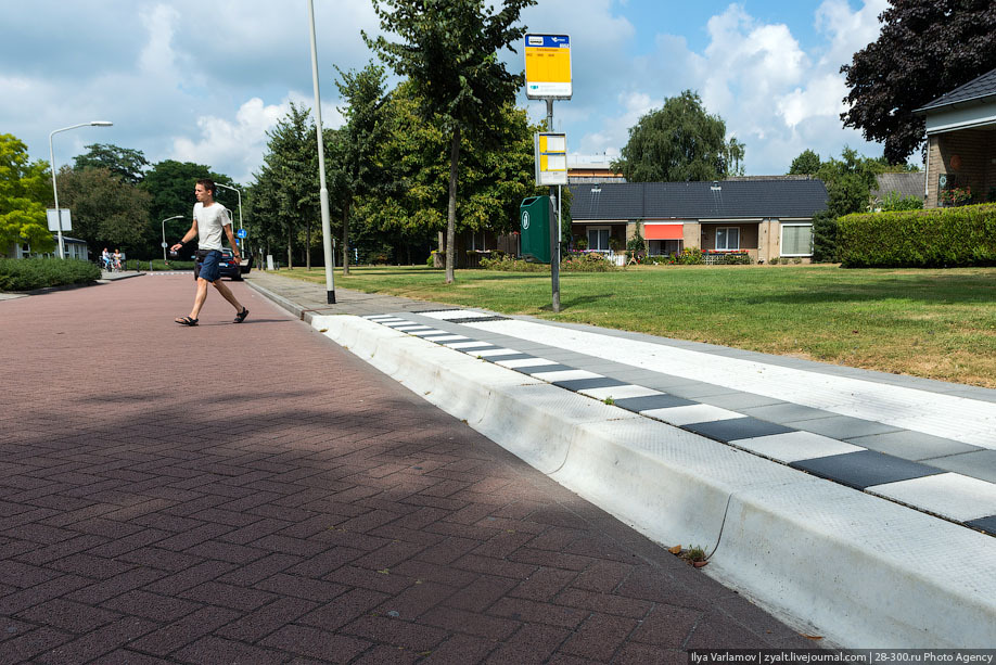 Quality - My, Ilya Varlamov, Quality, Europe, Repair, Building, Russia, The street, Beautification, Longpost