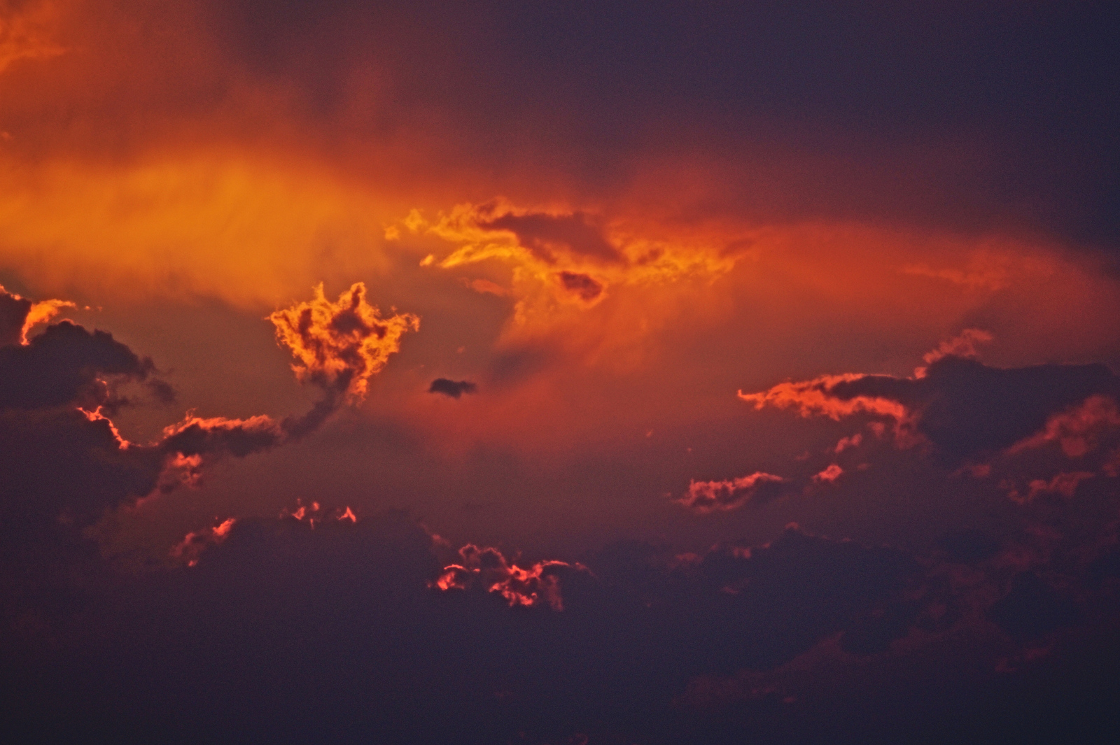 Magic cloud at sunset. - My, Sunset, Clouds, Fantasy, Imagination, Unusual