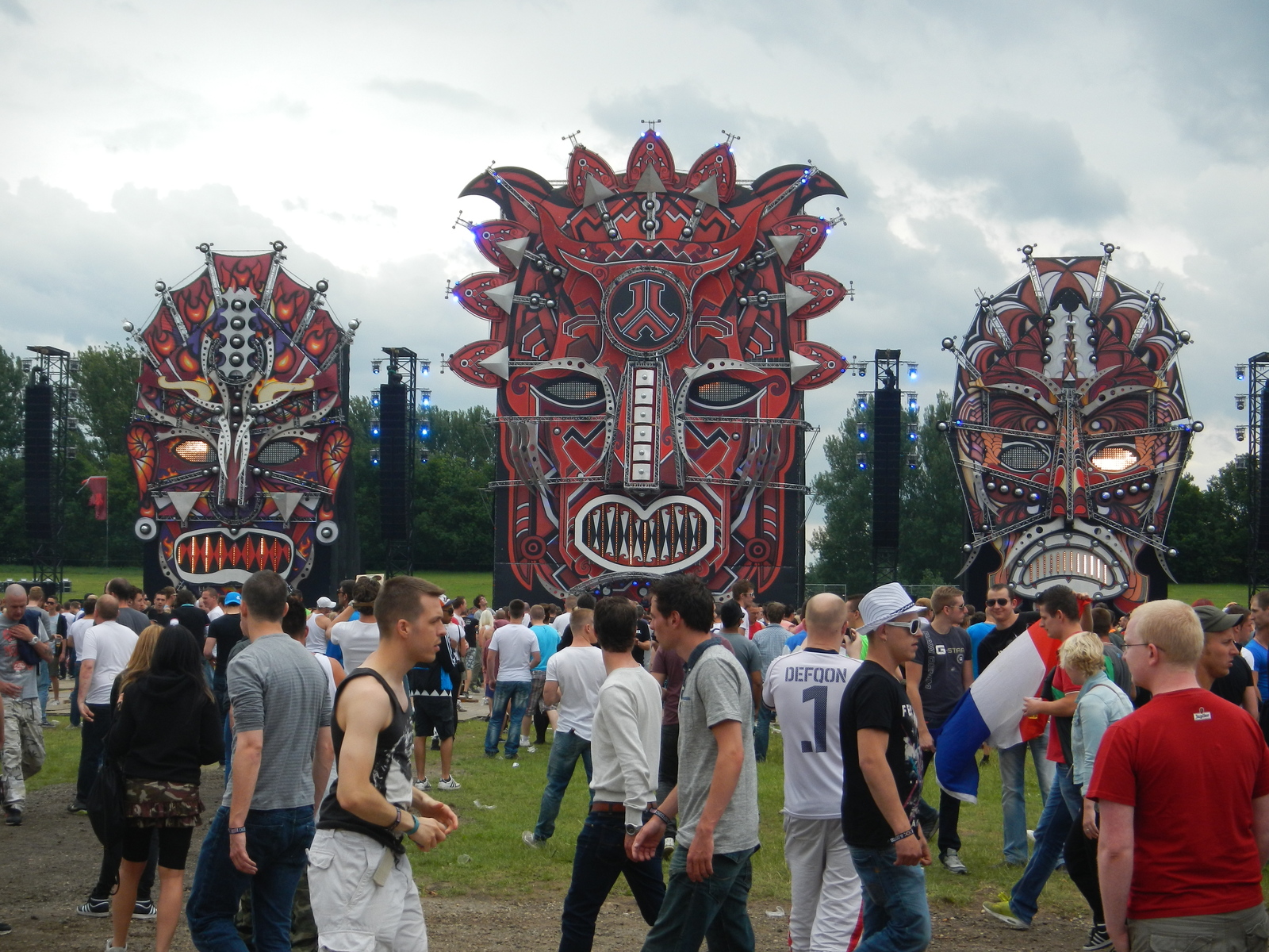 Music festivals Defqon.1 and Decibel - My, Music, , , Hardstyle, The festival, Europe, Interesting, Video, Longpost