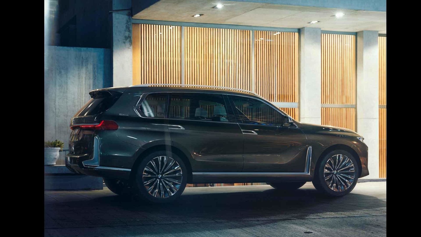 Облик BMW X7 стал известен раньше премьеры - Авто, BMW, Кроссовер, Длиннопост