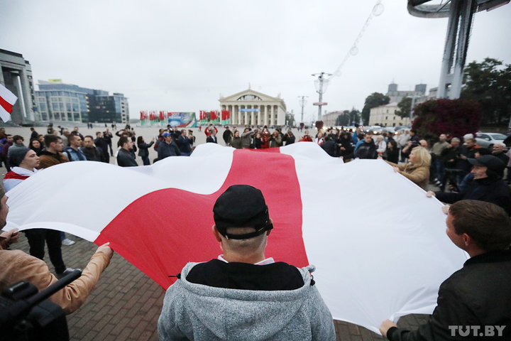 The opposition protests against the Zapad-2017 exercises in Minsk. - Republic of Belarus, Opposition, West-2017, Politics, Clown, Longpost