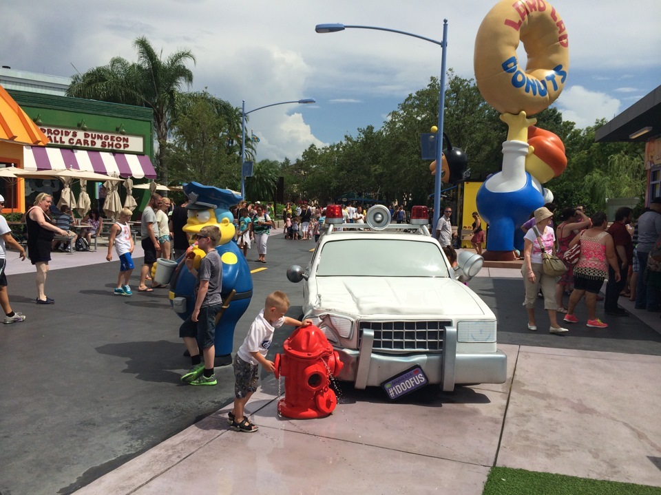 Universal Studios are the best vehicles in the park. - Universal Studios, Orlando, Amusement park, Cool cars, Drive2, Video, Longpost, Universal pictures