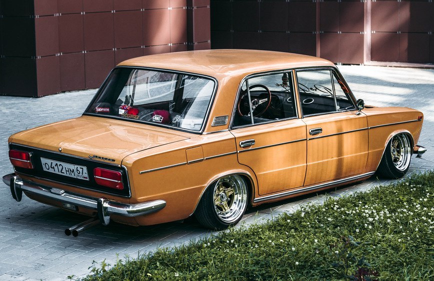 Stylish VAZ-2103 with air suspension, engine compartment shaving and rare DHLA40 carburetors - Vaz-2103, Air suspension, Auto, Tuning, Car, Longpost