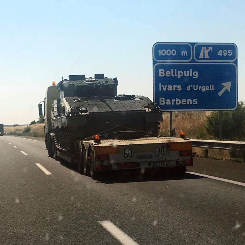 The Spaniards begin to pull heavy equipment to Catalonia. It seems that the topic of the ATO is getting more and more real. - Spain, Catalonia, Politics