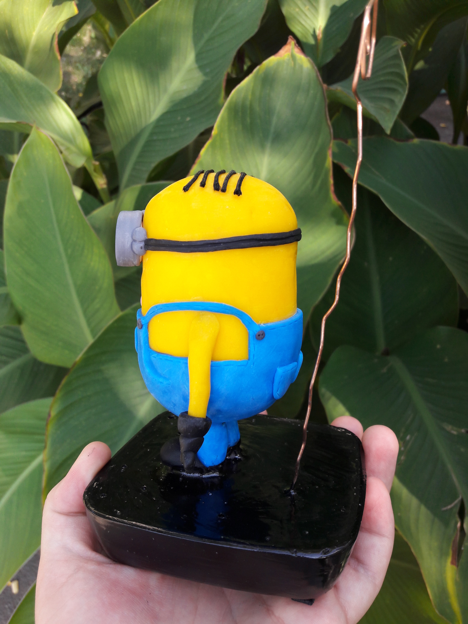 Stand for photo with MINION. What does it have to do with a tube of deodorant? - My, Polymer clay, Minions, Despicable Me, Needlework with process, The photo, Handmade, Polymer clay, With your own hands, Longpost