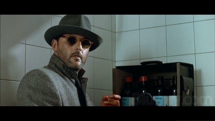 Leon. - Leon, Jean Reno, Natalie Portman, Movies, Luc Besson, GIF, Longpost