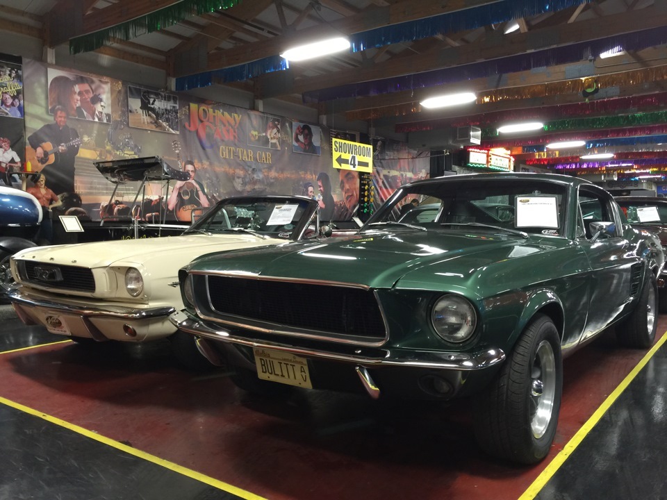 May Day in Chicago, Auto Museum Volo - Mustangs. - My, Museum, Chicago, Mustang, Boss, , , Longpost