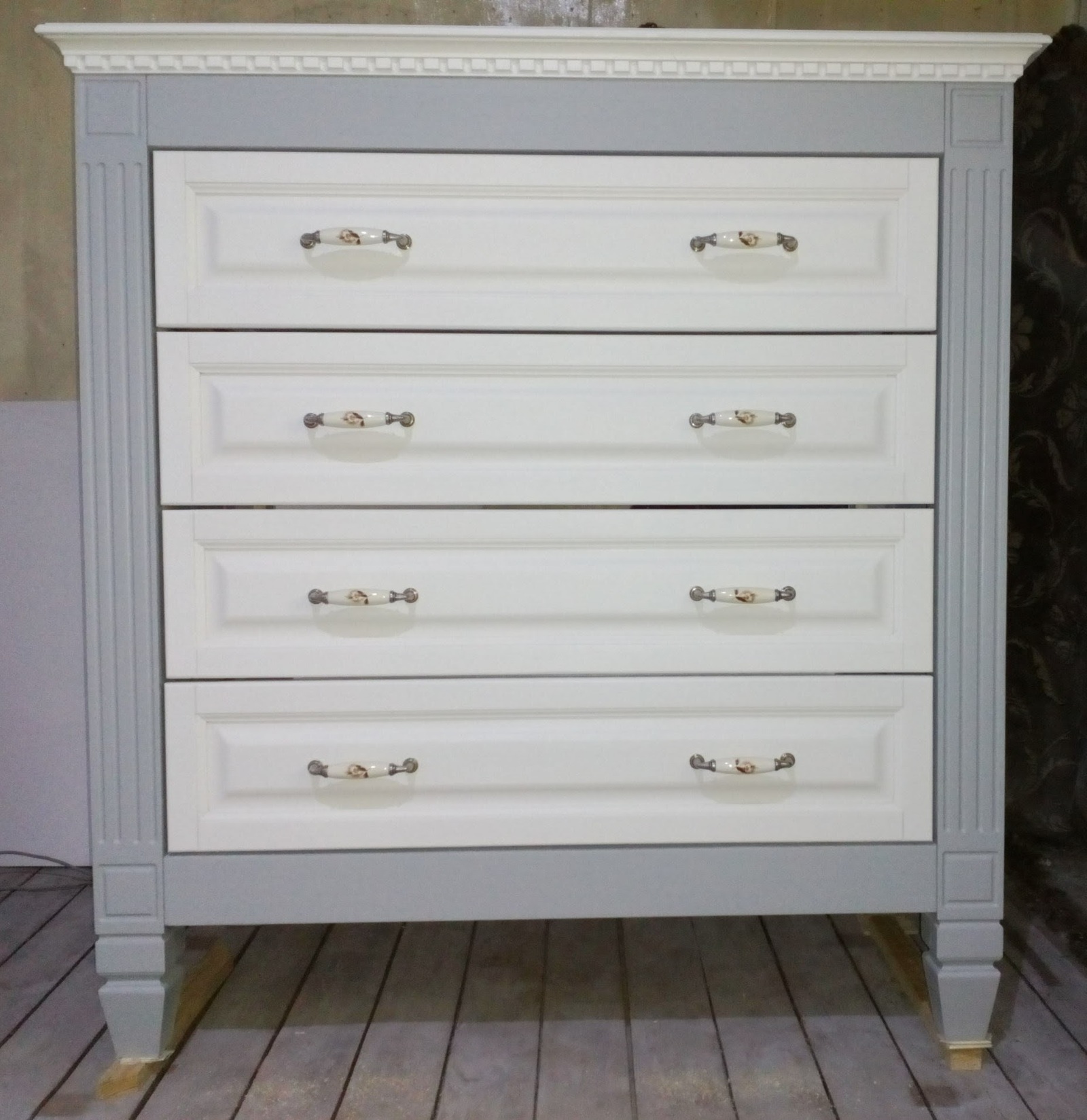 I made such a chest of drawers with one milling cutter, a circular saw and a Bosch electric household spray gun. - My, Furniture, Dresser, , Longpost