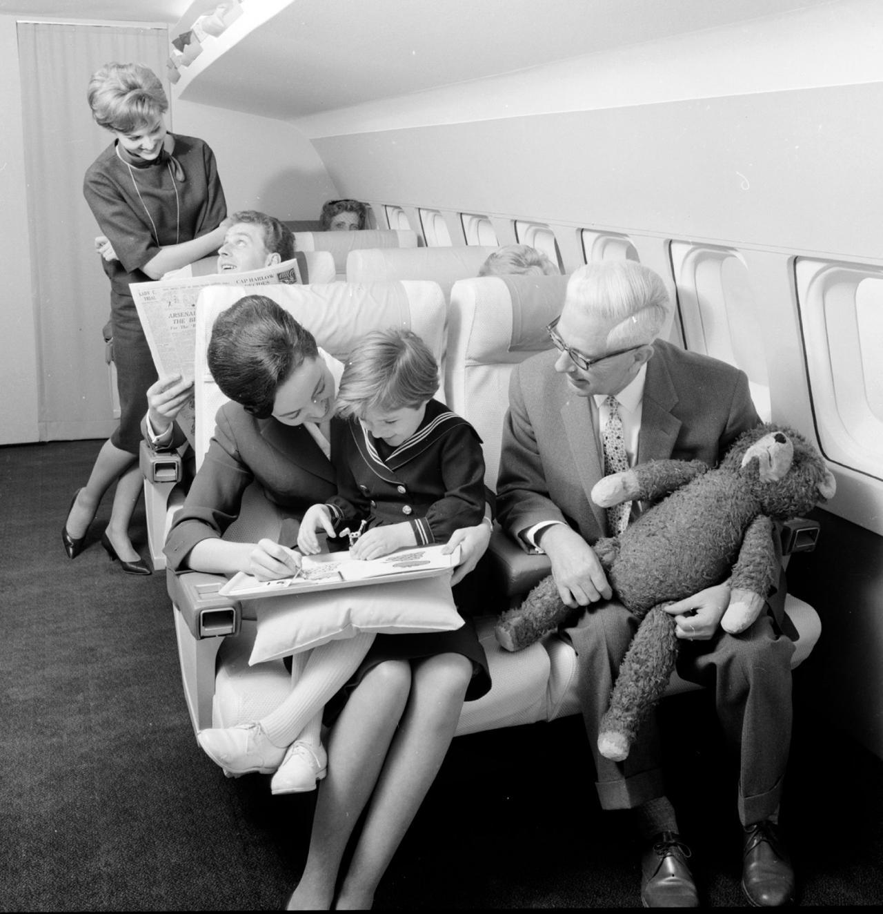 The golden age of air travel [Фейк] - Авиация, Фотография, История, 60-е, Длиннопост, Фейк