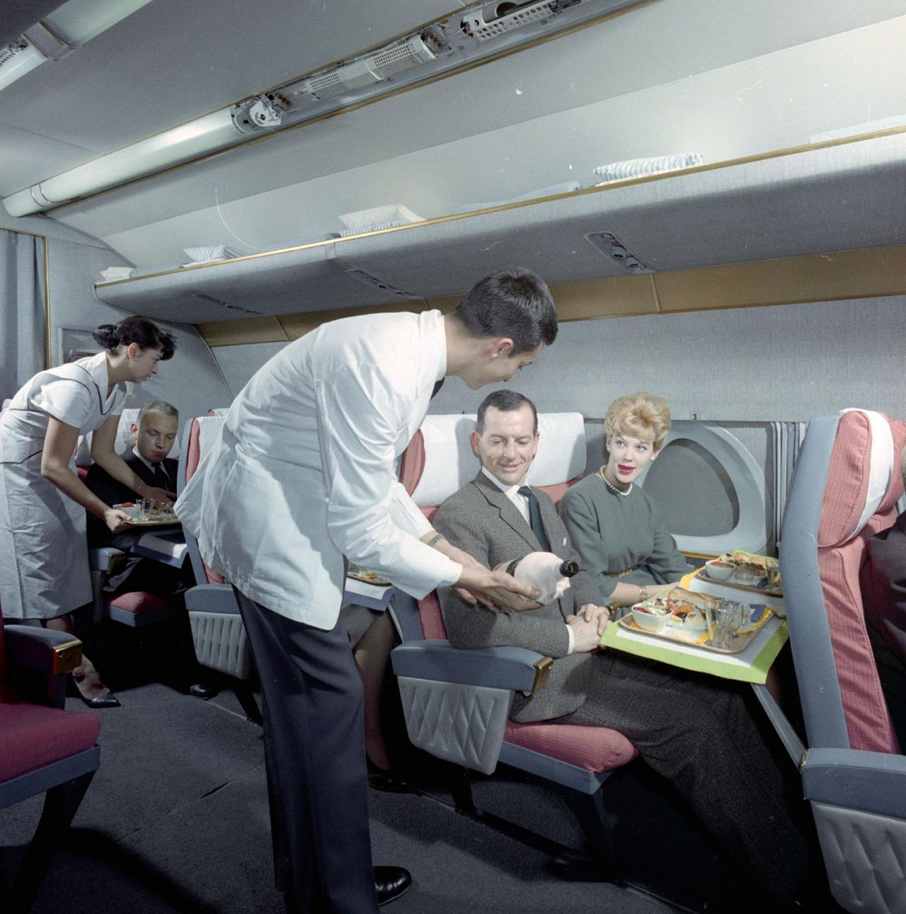 The golden age of air travel [Фейк] - Авиация, Фотография, История, 60-е, Длиннопост, Фейк