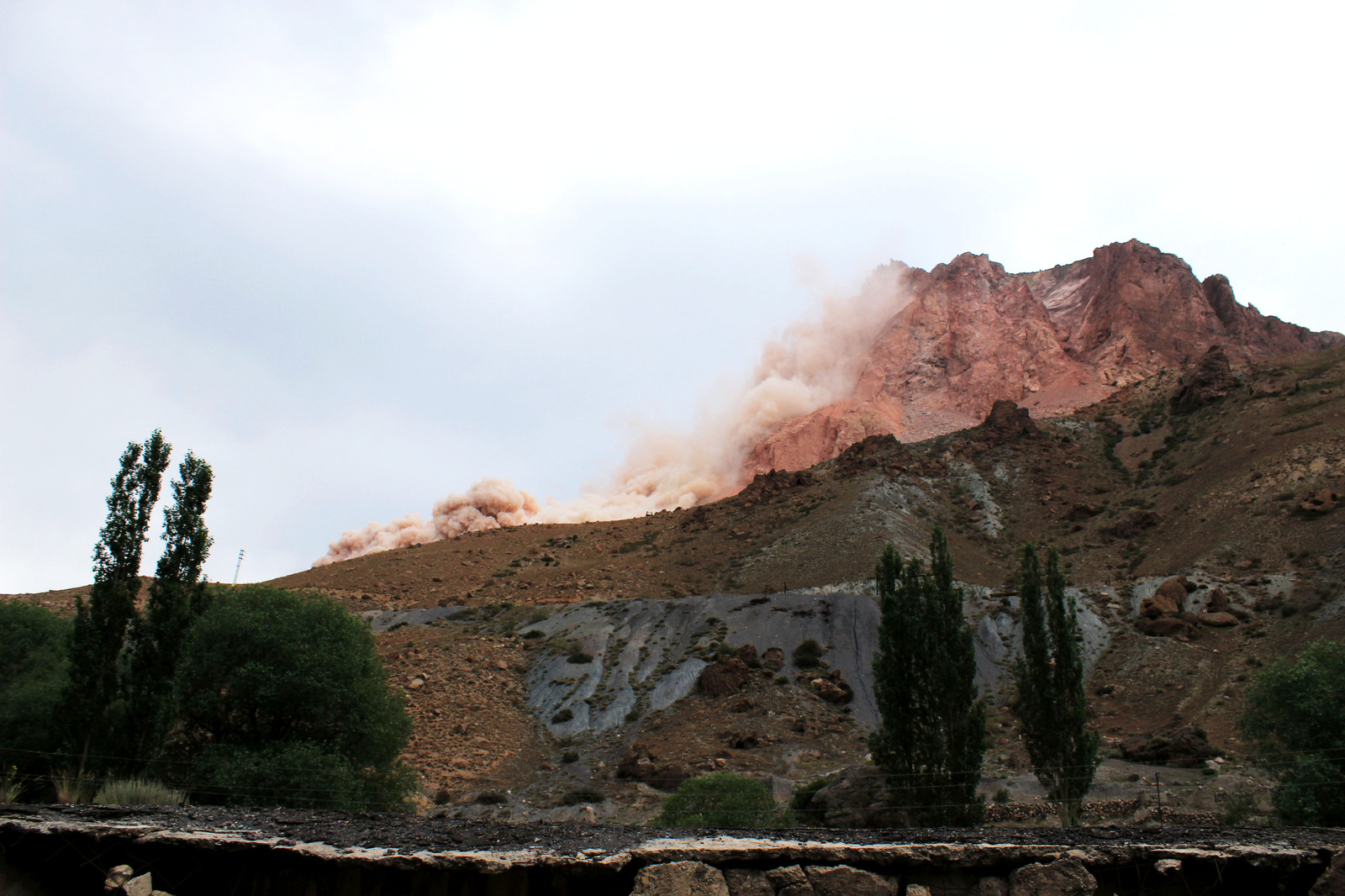 Crash in the mountains - My, The mountains, Dust, Tajikistan