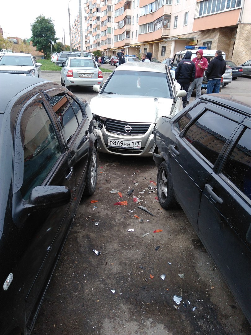 Jeep driver rammed four cars in Mozhaisk - My, Crash, Drunk Driver, Road accident, Longpost