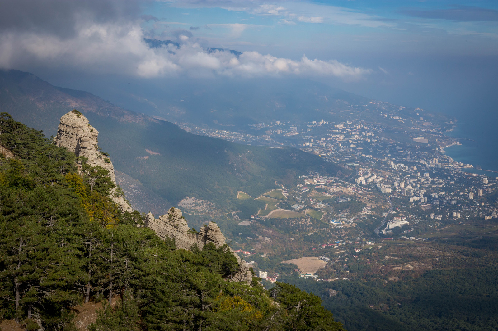 Autumn Crimea, Beginning of the Season of Colors. - My, Crimea, Travels, The mountains, The photo, Nature, Forest, Animals, Longpost