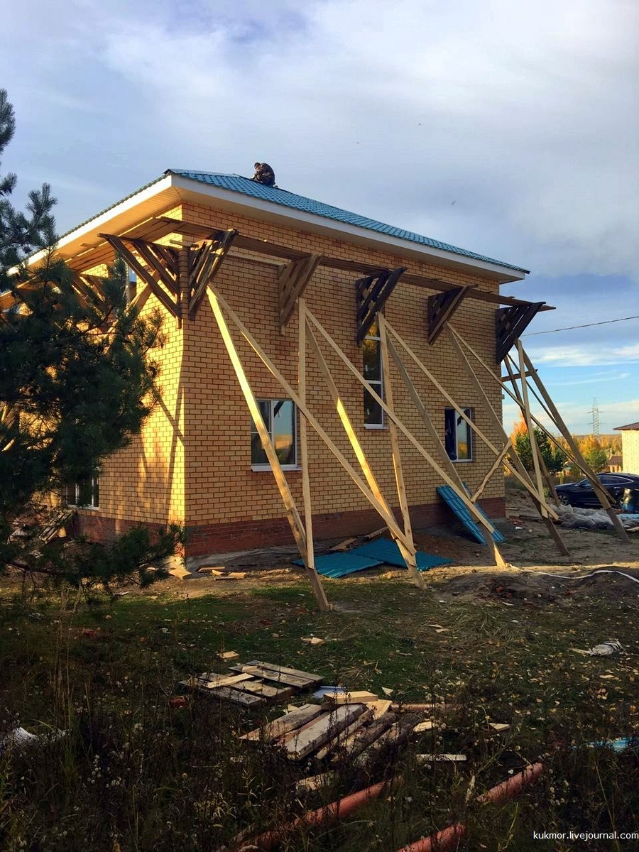 Roof color mystery revealed! We build our house in Kazan in 90 days. 73-75 days. Windows installed, hooray!!! - My, Home construction, My house, Window, Roof, House, My, The photo, Metal, Longpost