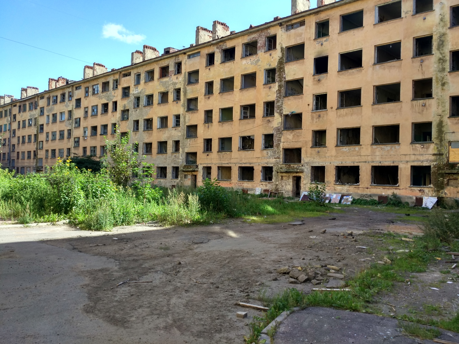 And who's still there... - My, Saint Petersburg, Abandoned house, , Administration, Demolition, Longpost, 