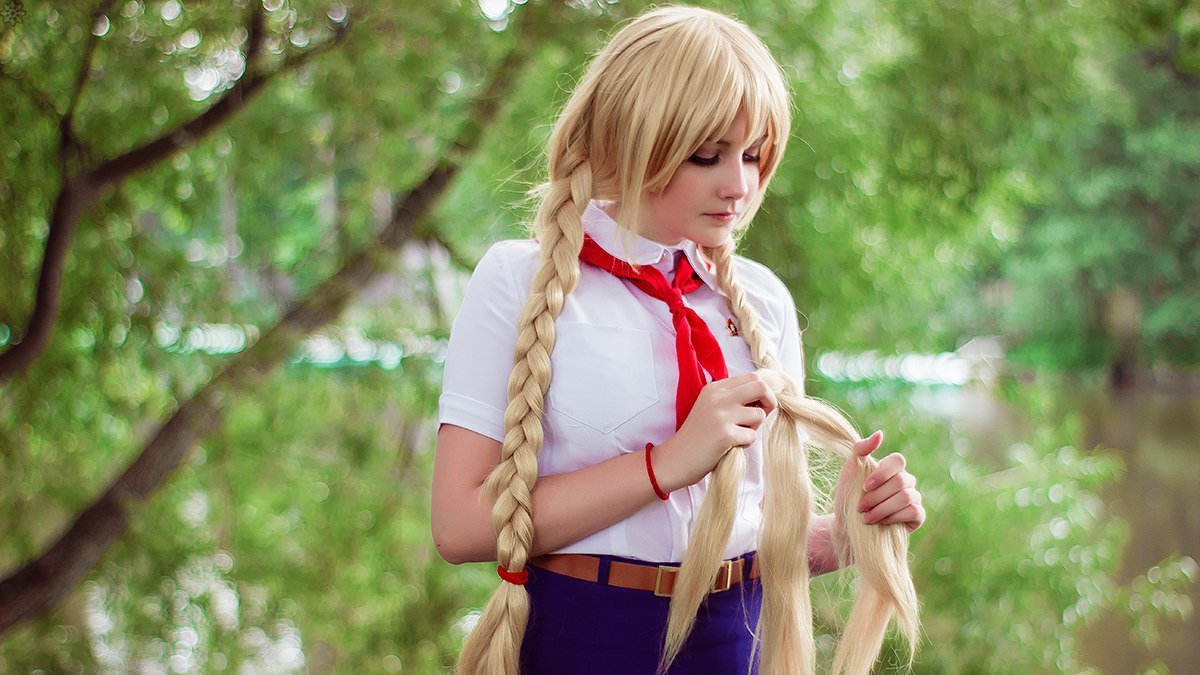Пионерка дед блонде. Славя бл Cosplay. Славя Бесконечное лето. Славя Бесконечное лето косплей.