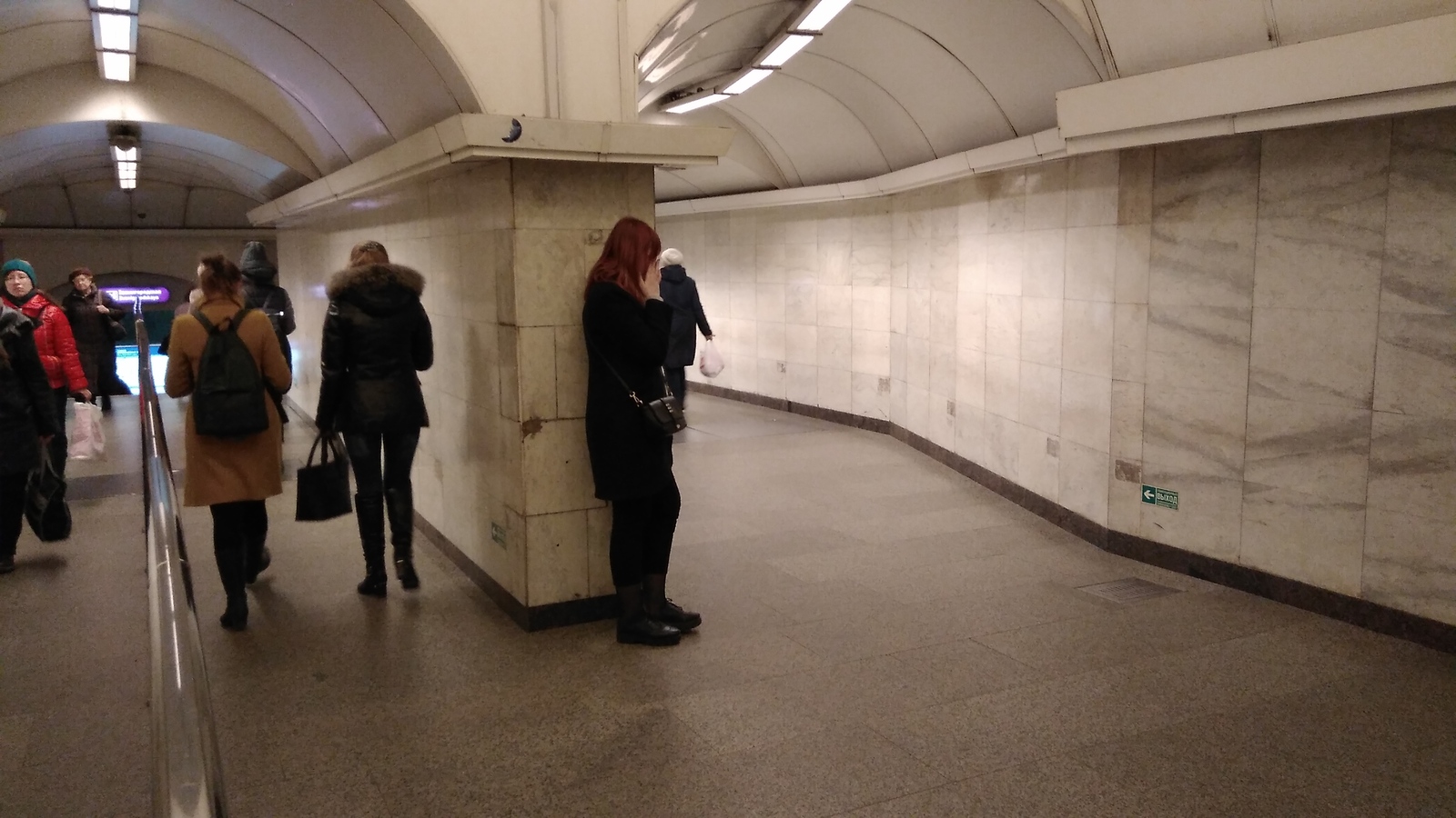 It won't go away, poor thing... - My, Saint Petersburg, Fraud, Metro, Redheads