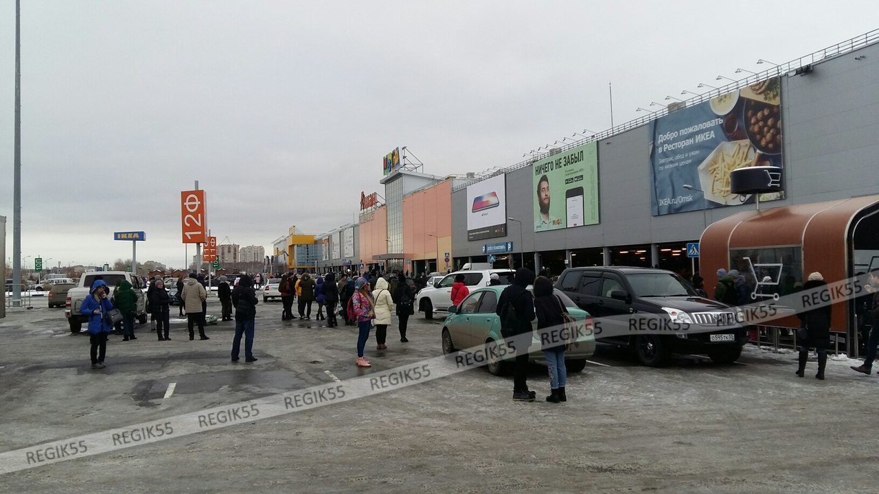 In Omsk, all major shopping centers were urgently evacuated - Omsk, Evacuation, Shopping center