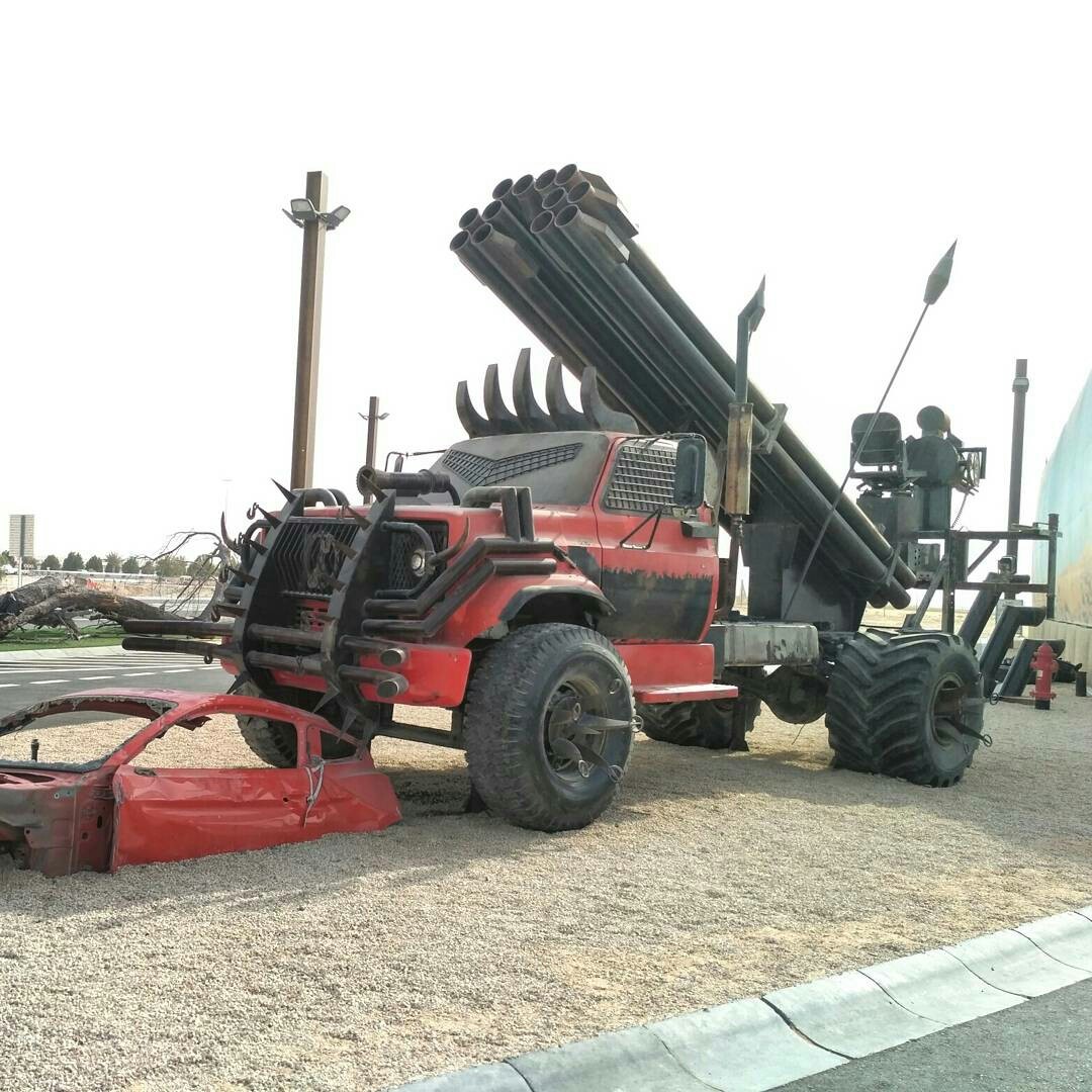 Mad Max in Dubai - My, Dubai, Crazy Max, Longpost