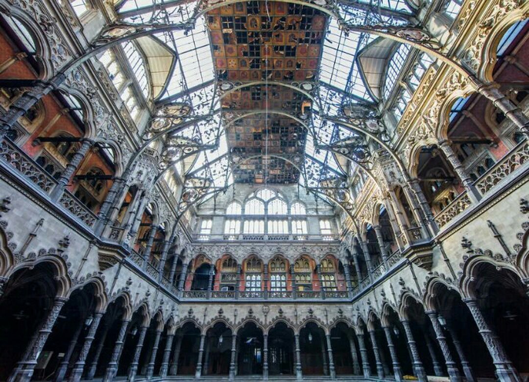 Stock exchange building in Belgium - Belgium, Stock market, Abandoned