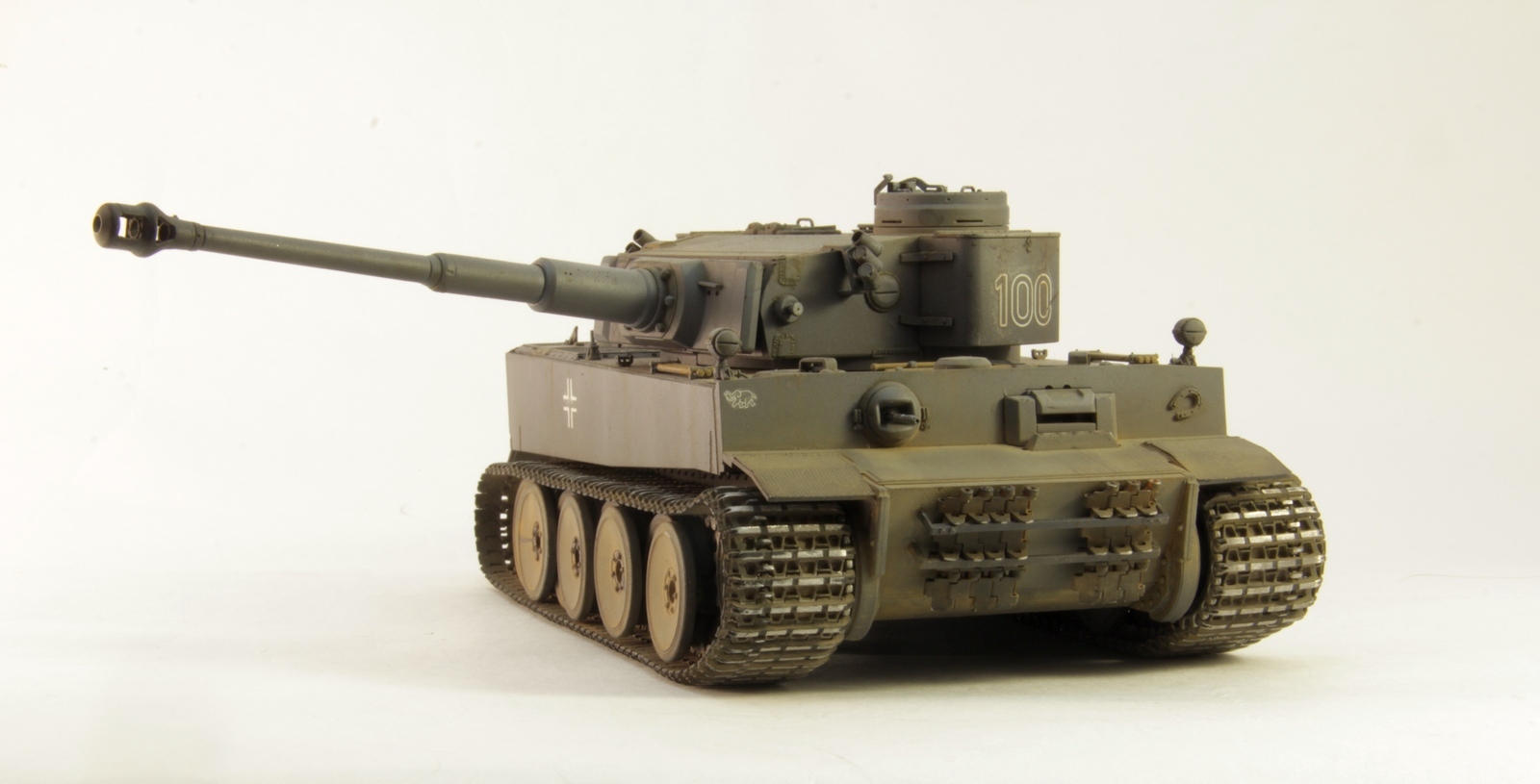 Стройка и окраска Pz.Kpfw.VI Tiger Initial(Sd.Kfz.181)№100 s.Pz.Abt 502 масштаб 1/35 от фирмы Dragon - Моё, БТТ, Стендовый моделизм, Хобби, Длиннопост