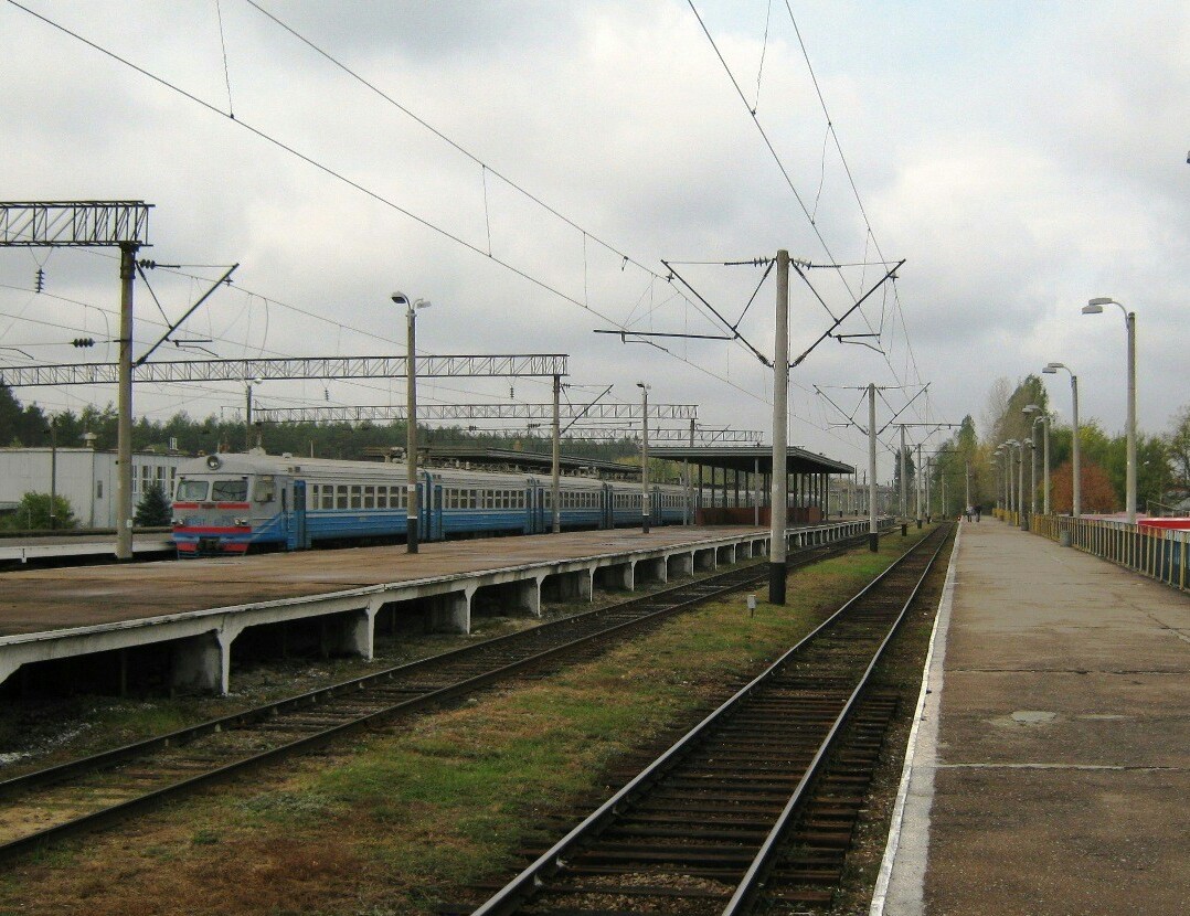 Atomka departs from Slavutich station. - Railway, Chernobyl, Train