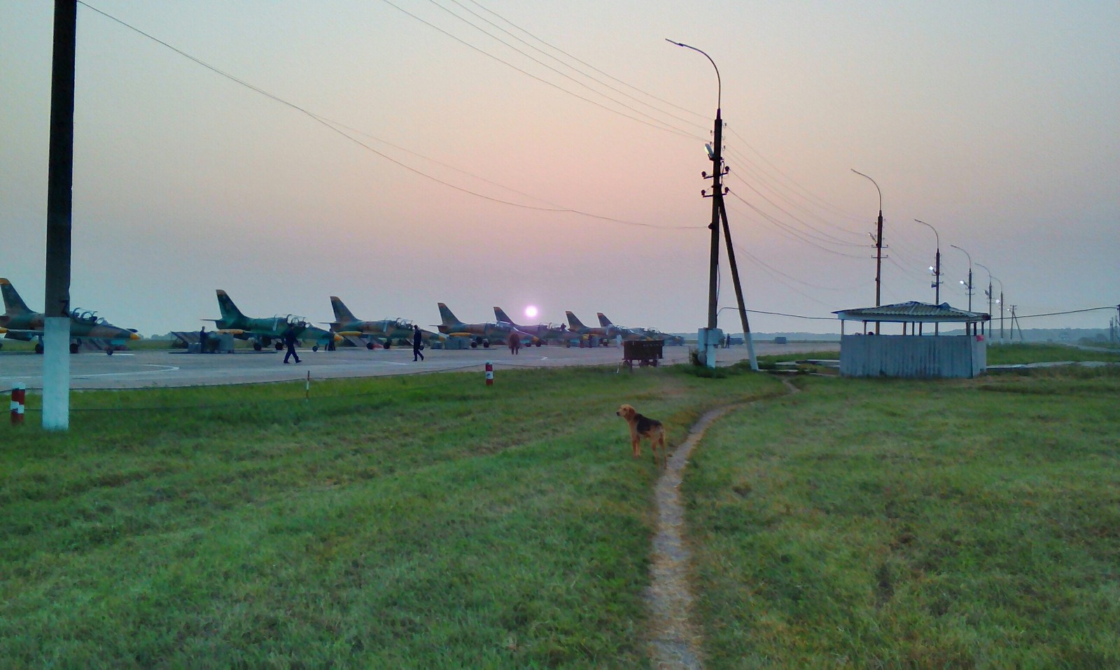 Sunrise at the airport... - My, dawn, Morning, Aerodrome