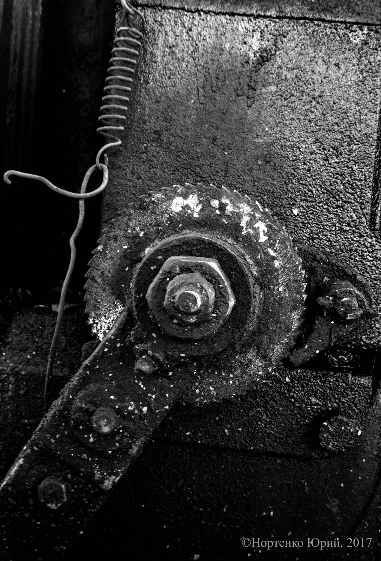 Unpopular Mechanic - My, My, The photo, Black and white photo, Mechanism