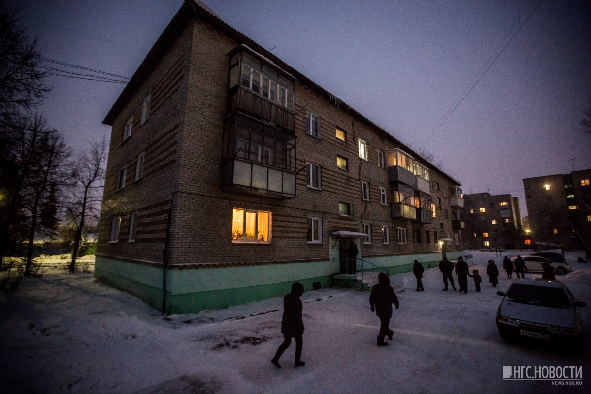 Residents of the house are forced to demolish it at their own expense - Iskitim, Novosibirsk, Emergency housing, Demolition, Incident, Longpost