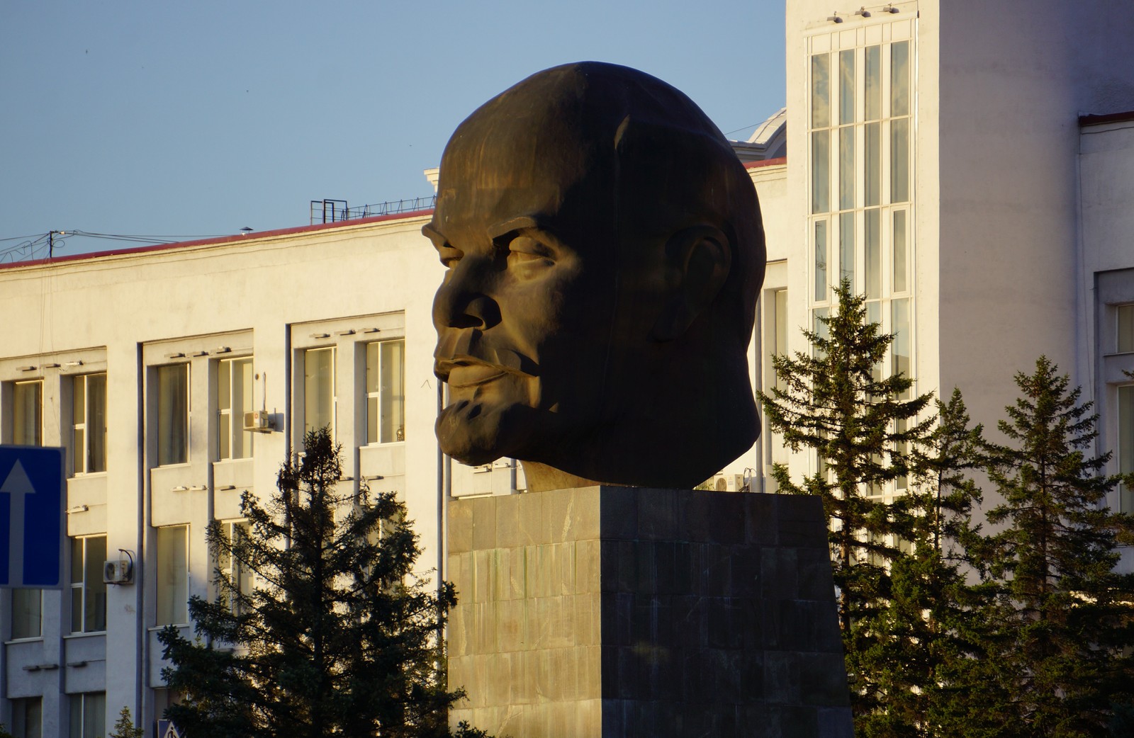 In Ulan-Ude (Buryatia) - My, Ulan-Ude, Buryatia, Sculpture, Head, Lenin, , Fountain, Longpost