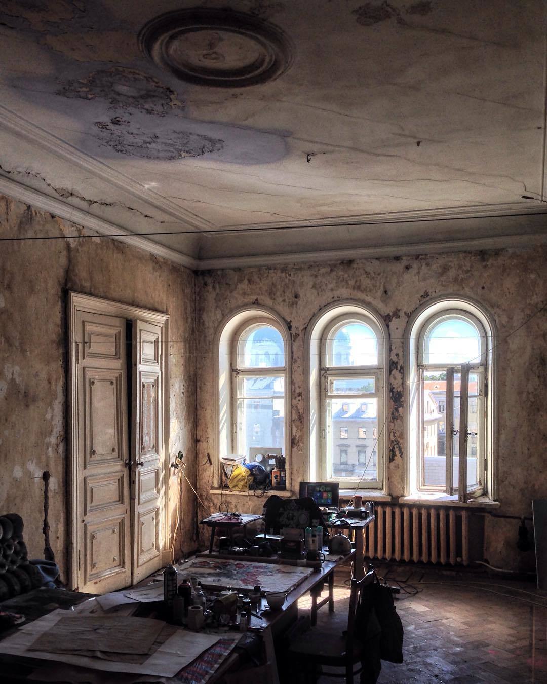 The beauty and horror of St. Petersburg communal apartments. - Saint Petersburg, Communal, Devastation, Longpost