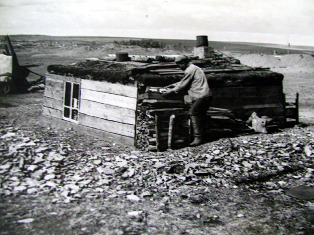 Housing of the first builders of Magnitogorsk - Magnitka, First Builders, Magnitogorsk, Magnitogorsk history club, , Dugout, People, Repression