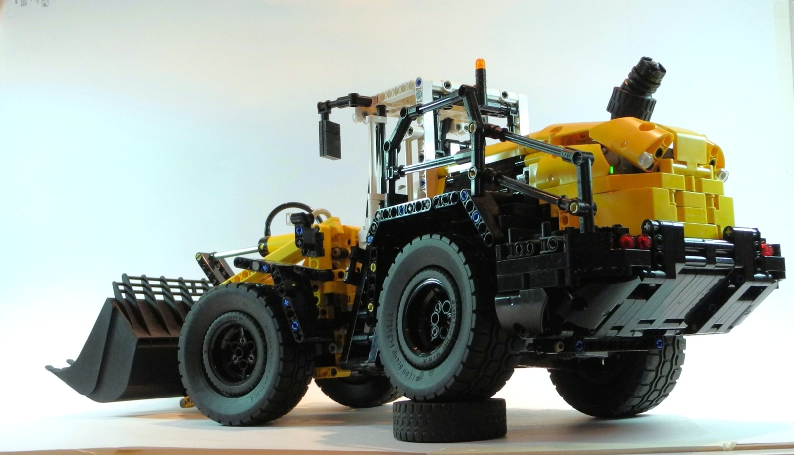 Самоделка из лего Liebherr L550 XPower - Моё, LEGO, Лего самоделка, LEGO technic, Liebherr, Строительная техника, Длиннопост