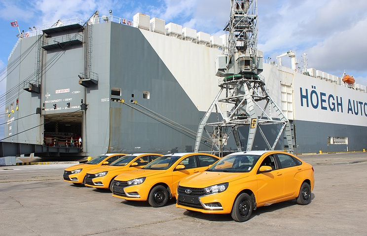 Almost 350 Lada cars delivered to Cuba - Lada, Cuba, Taxi