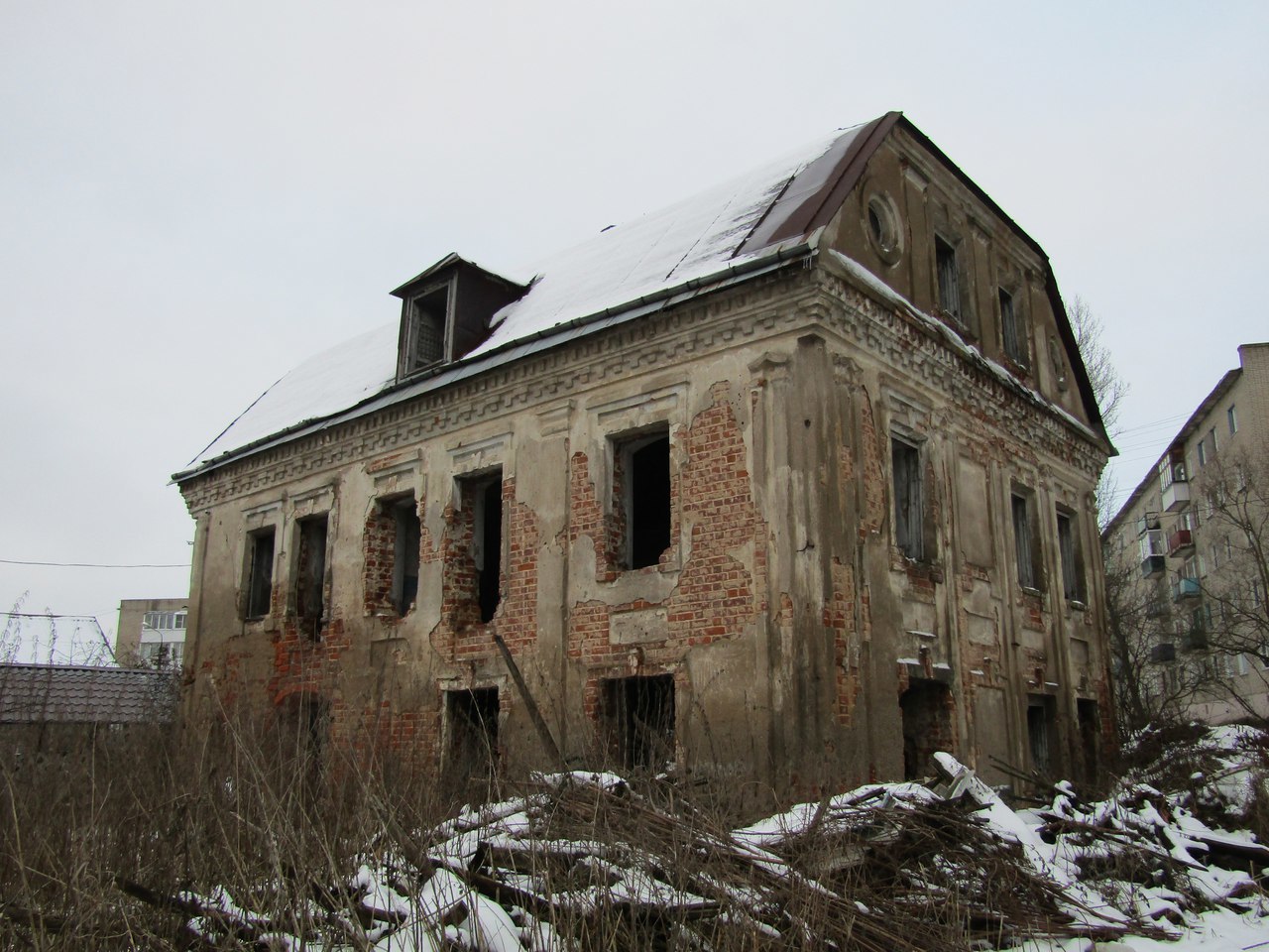 Вязьма- «Город воинской славы». А вот исторические памятники-дома культурного наследия этого города. - Вязьма, Памятник, Руины, Бездействие власти, Разруха, Достопримечательности, История России, Длиннопост