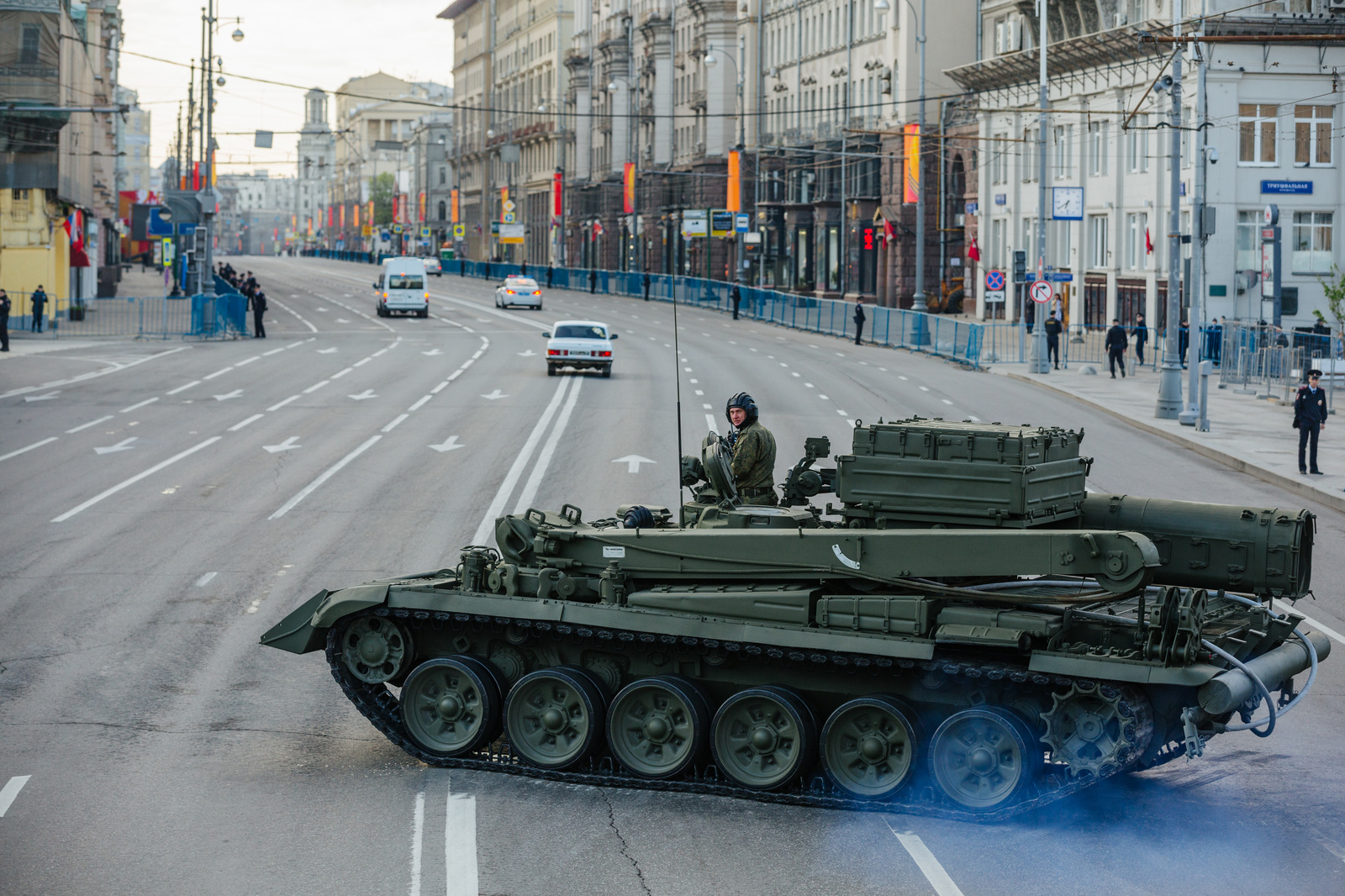 Big green cars with very big green rockets - My, Little green men, , , s-400, Tanks, Moscow, Moscow City, Longpost, Zrk s-400