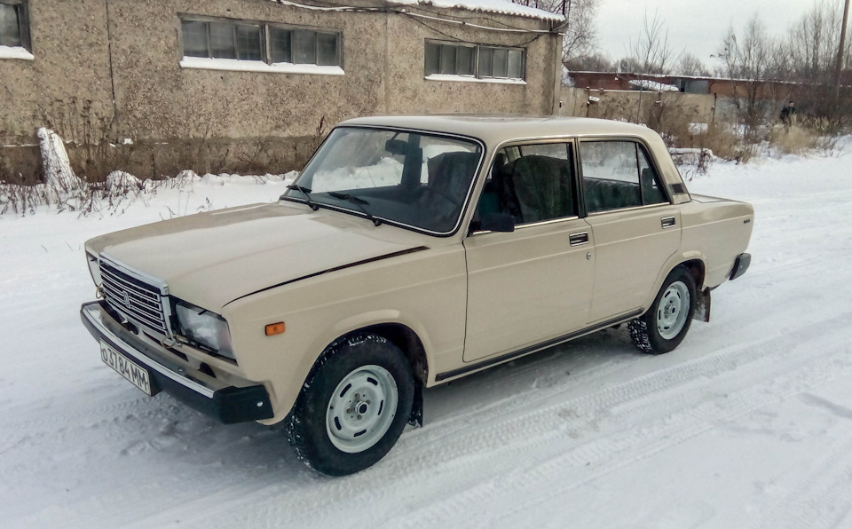 Time capsule: VAZ-2107 of 1988 with a mileage of 220 km - Auto, Interesting, Longpost, Drive2, Time capsule, Find, Video