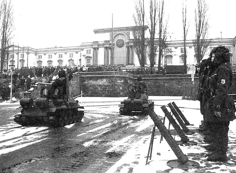 Пионерская танковая бригада - Танки, Пионеры, ГДР, Техника, Фотография, Длиннопост