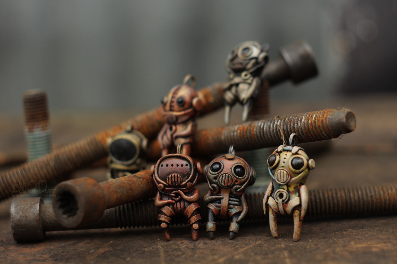 Pendants of the Mechanist. small inhabitants of the Bioo-Art universe. - My, Steampunk, Biomechanics, Post apocalypse, Polymer clay, Pendant, Robot, Cyborgs, Longpost