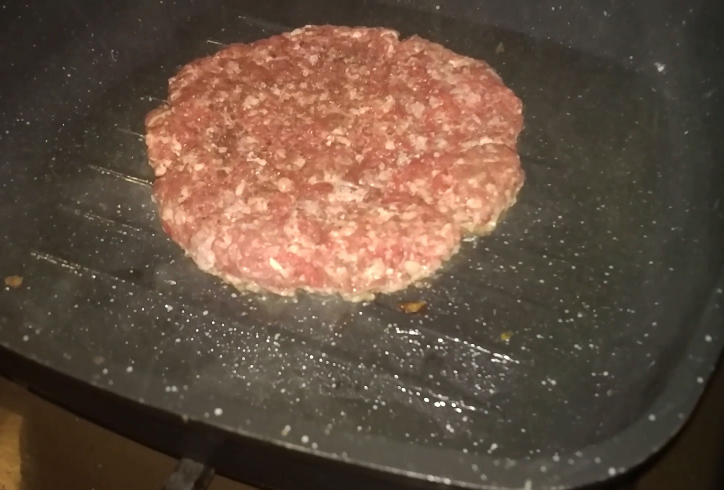 Zabatsal homemade Burger! Link to the video in the comments if anyone is interested :) - My, Food, Recipe, Burger, Cooking, Video recipe, Longpost