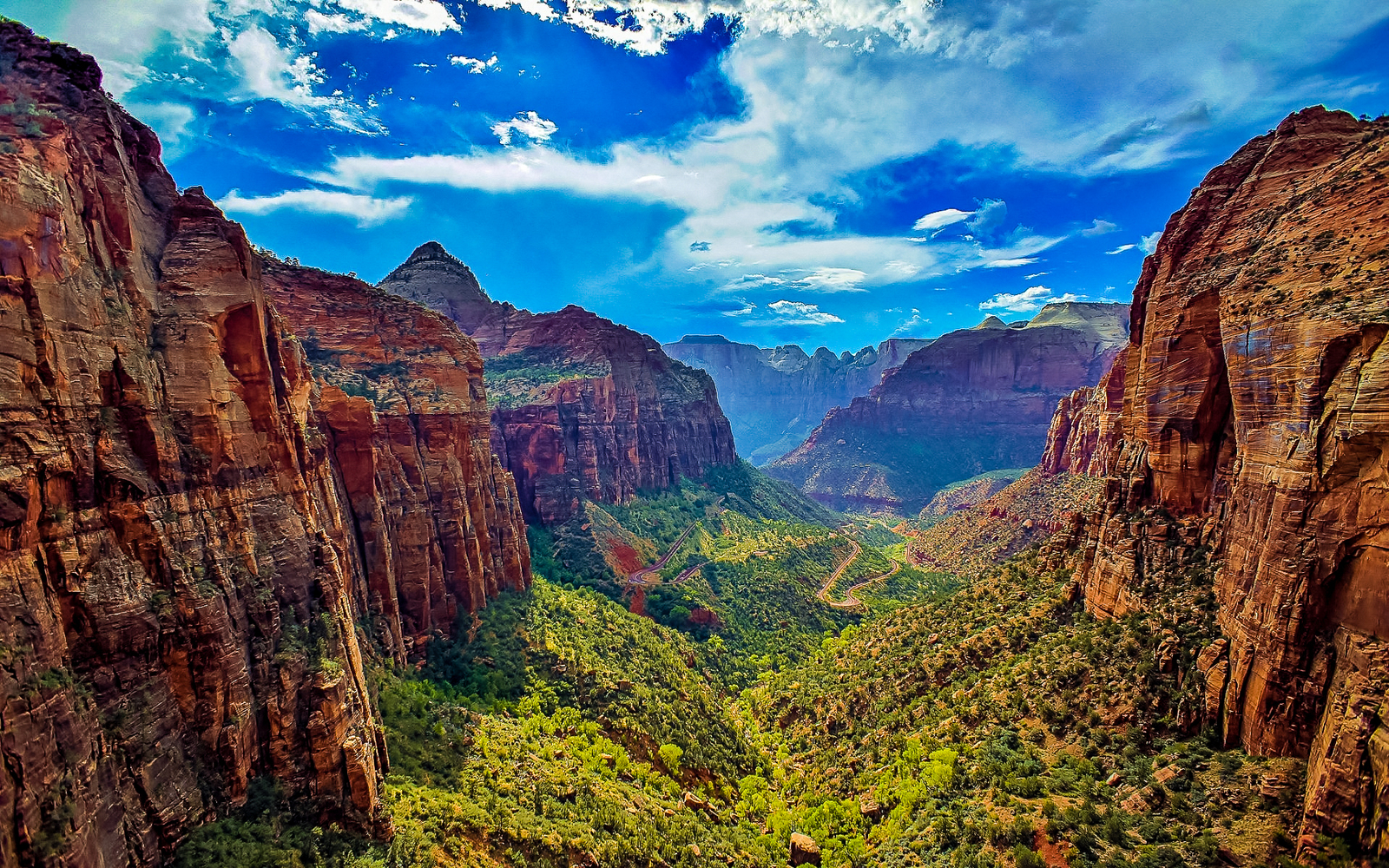 Zion National Park is a US national park in Utah. - Zion, Utah, National park, Longpost